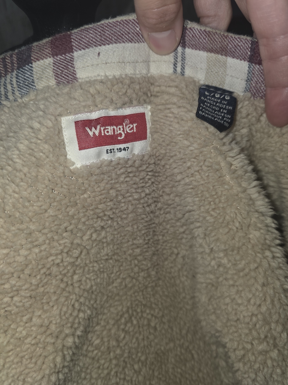 Wrangler Mens Beige Sherpa-Lined Teddy Jacket with Plaid Trim